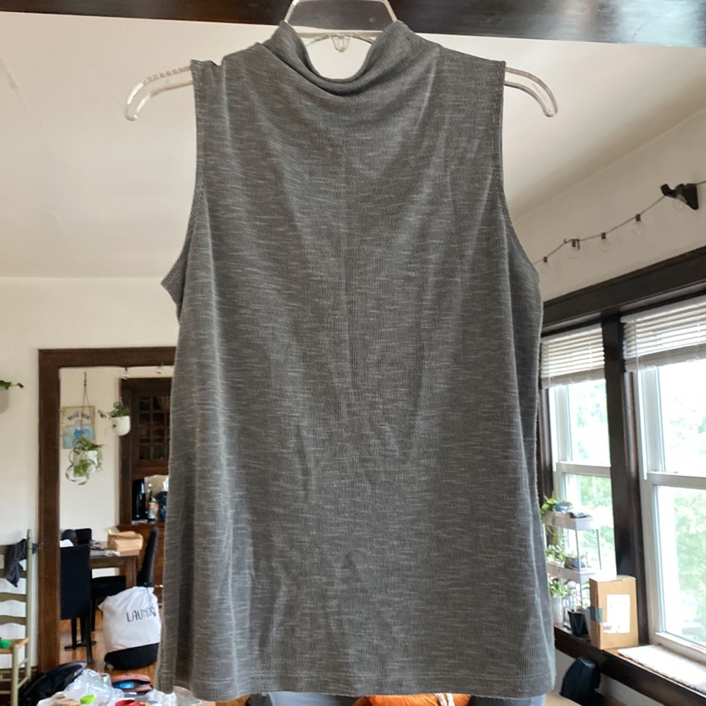 Mock neck sleeveless top